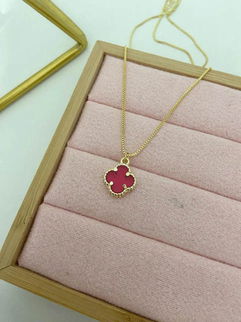 Colar trevo rosa - ouro