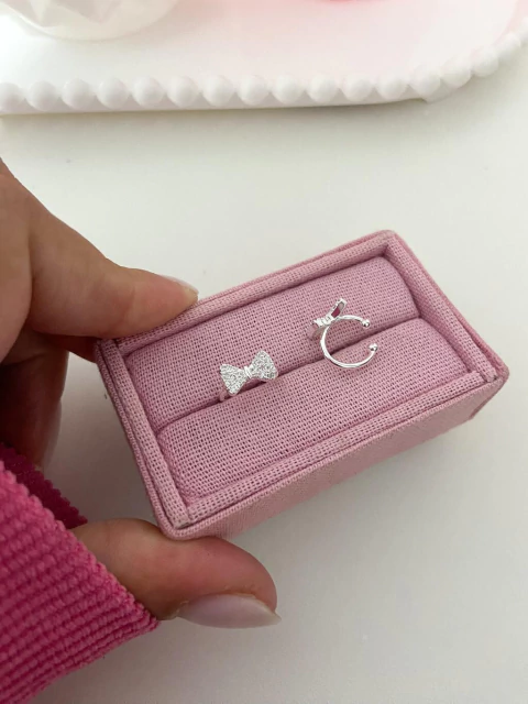 Piercing laço - prata