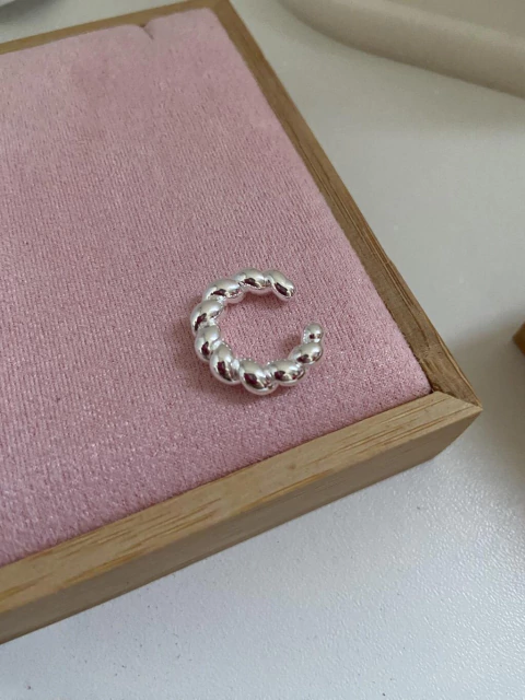 Piercing fake torcido G - prata