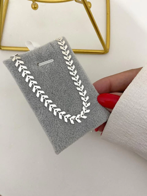 Choker escama - prata