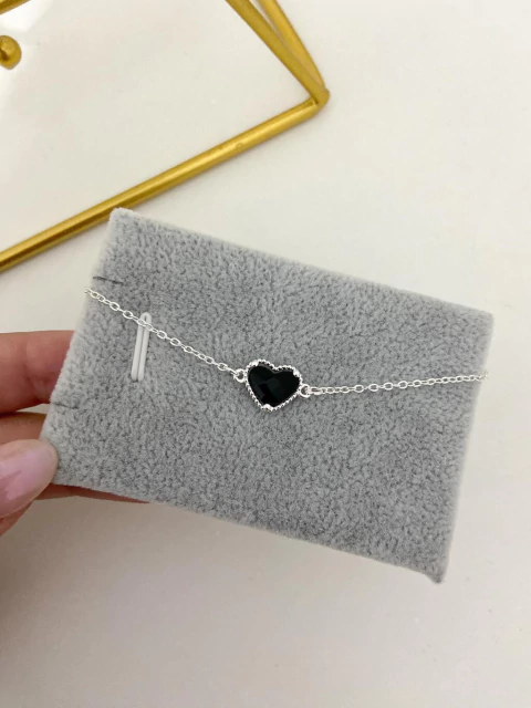 Pulseira coraçãozinho preto - prata