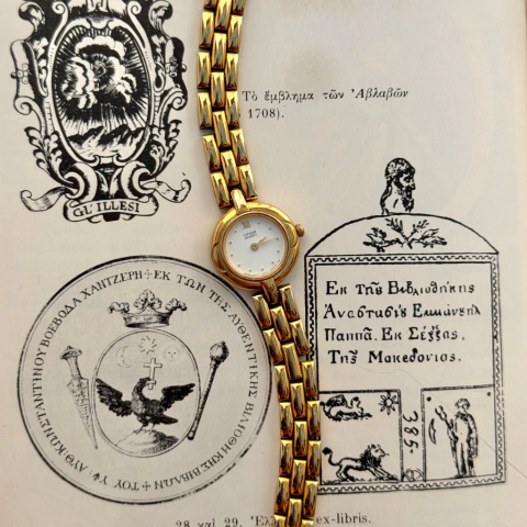 Citizen 90's Japan Gold Vintage