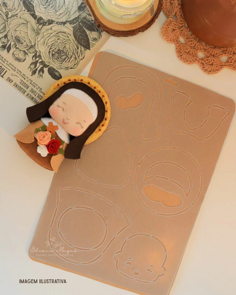 Régua de molde durável Santa Teresinha (M). - comprar online