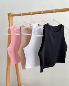 Cropped Essencial Poliamida na internet