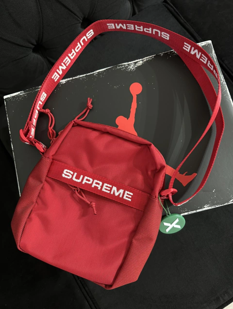 SUPREME SHOULDERBAG RED 150USD EFECTIVO/TRANSFE/USDT