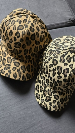 Caps animal print en internet