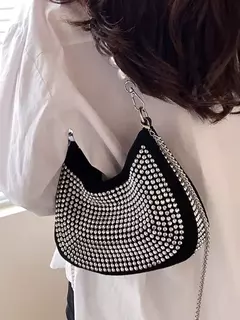 Cartera con cadena larga - tienda online