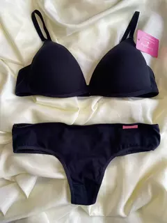 Conjunto triangulito Marcela Koury en internet