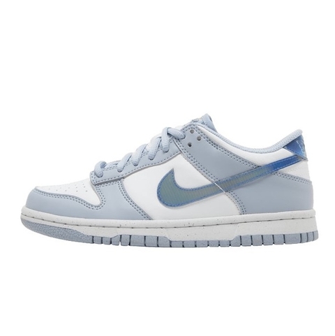 Dunk Low SB "Blue Lenticular"