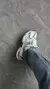 Imagem do TÊNIS NEW BALANCE 530 BRANCO E PRATA