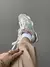 TENIS NEW BALANCE 9060 BEGE/ROSÊ - EXCLUSIVE OUTLET