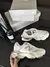 TENIS NEW BALANCE 9060 WHITE SILVER