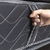 Colchón de dos plazas y media, tamaño 1.40x1.90 cm, con diseño estampado y borde negro.