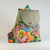 Mochila Clásica Verde Flores en internet