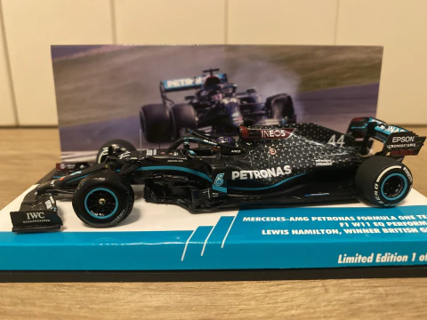 Mercedes W11 2020 - Lewis Hamilton