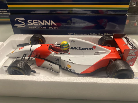 McLaren MP4/8 1993 1:18 - Ayrton Senna GP da Europa - Dirty Version - comprar online