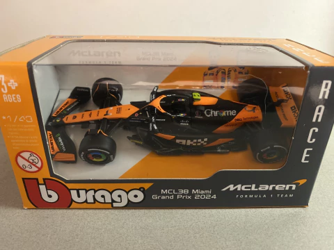McLaren MCL38 2024 - Lando Norris sem piloto - comprar online