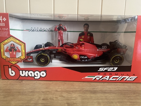 Ferrari SF23 2023 1:24 - Carlos Sainz - comprar online