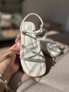 PAPETE BRANCA AKAZZO - loja online