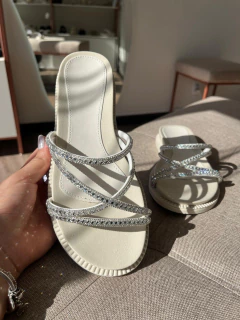 Imagem do PAPETE BRANCA RAPHAELA