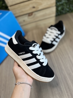 TÊNIS PRETO E BRANCO - comprar online
