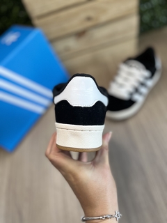 TÊNIS PRETO E BRANCO - Use Zeline