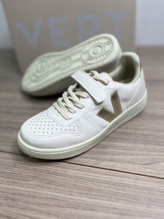TÊNIS OFF WHITE/DOURADO na internet