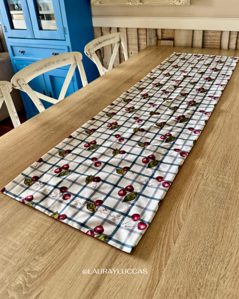 Sendero Impermeable Corazón del Maule (cerezas) - comprar online