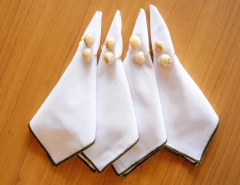 Guardanapo em Linho Misto Bordado Verde Musgo