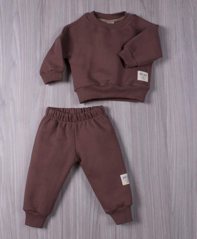 CONJUNTO BUZO Y BABUCHA FRISA NUEZ
