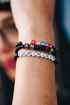 PULSEIRAS ESKRÖTA ANTIFA FEMINISTA