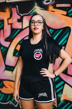 CAMISETA CROSSOVER ANTIFA FEMINISTA