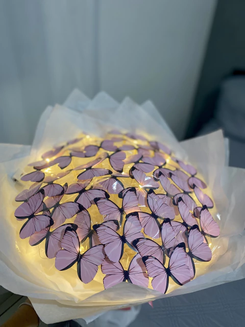 BUQUÊ 40 BORBOLETAS