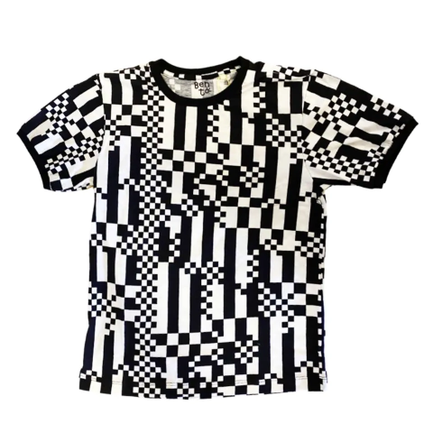 CAMISETA OVERSIZED QUADRICULISTRAS PRETO - BENTO