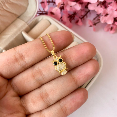 Colar Coruja - ouro