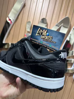 Nk Dunk - Preto Brilhante na internet
