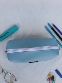 Neceser Celeste Pastel (DEMORA) - comprar online