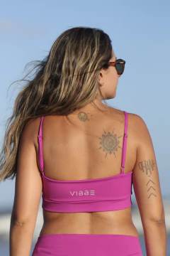 Top Move Roxo Odalísca na internet