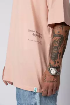 REMERA OVER TAZ BLEND ROSA (REME1936) - Sneakers Parana