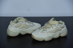 Adidas Yeezy 500 'Stone' na internet