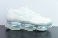Nike Air Max Scorpion "Triple White" na internet