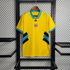 Camisa Bayer de Munique Edição Especial 23/24 Modelo Torcedor