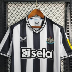 Camisa New Castle Home 23/24 Modelo Torcedor - comprar online