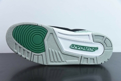 Nike Air Jordan 3 'Pine Green na internet