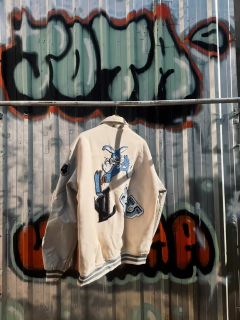 Jaqueta LV Varsity “Milky White” - loja online