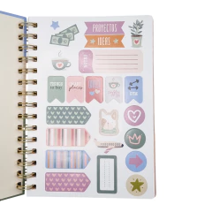 CUADERNO SPIRIT VERDE 60hjs + STICKERS 14X20cm en internet