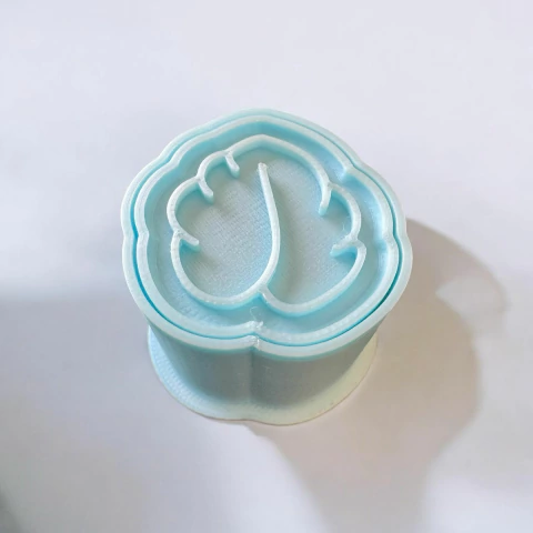 Modelador Ejetor Folha da Selva para Brigadeiro, Doce, Massa e Biscoito