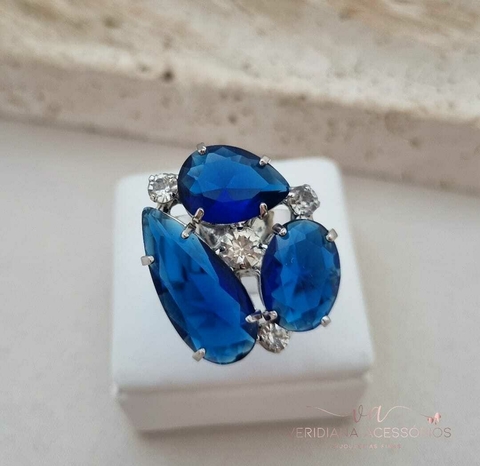 Anel Regulável em Banho Prata com Pedras de Vidro Cristal Azul Marinho