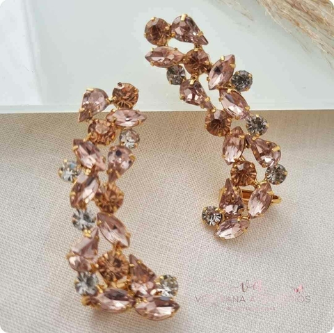 Brinco Modelo Earcuff em Banho Dourado Br001