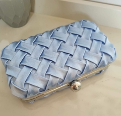 Clutch em Tecido Trançado com acabamentos em banho prata CT050 na internet